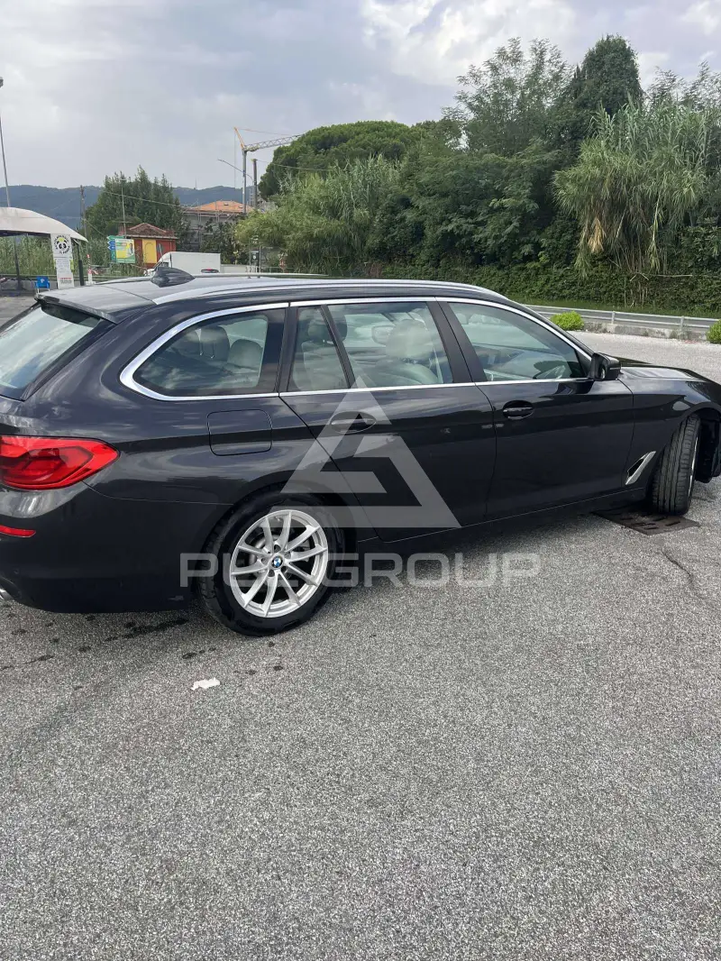 2019 BMW 520