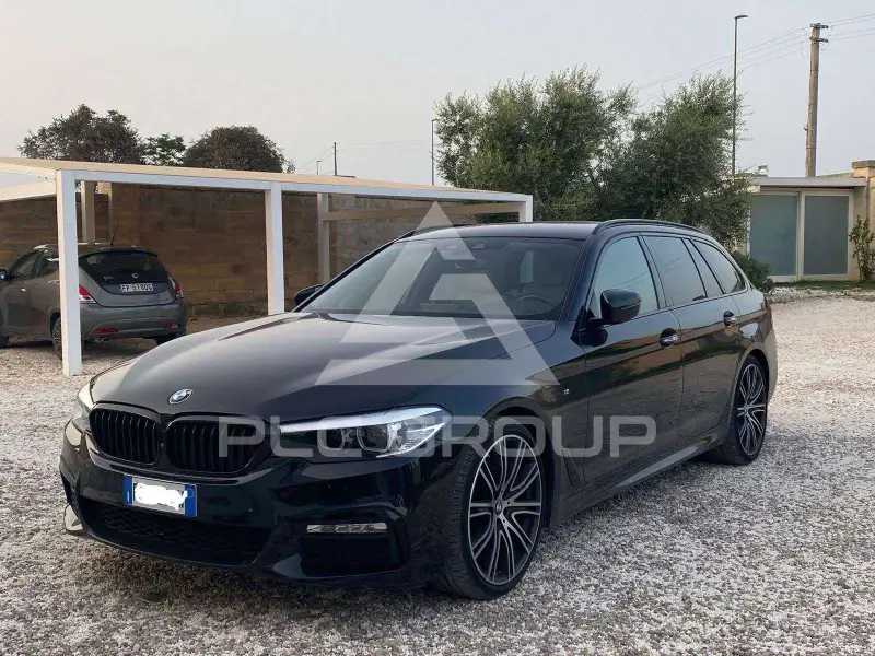 2019 BMW 520