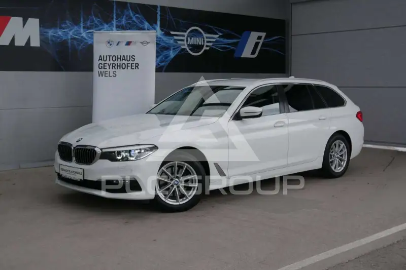 2019 BMW 520