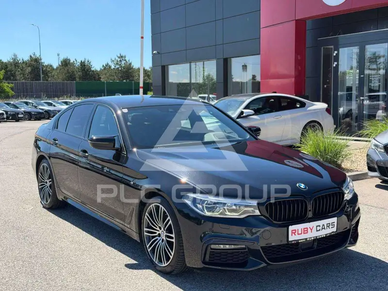 2019 BMW 520