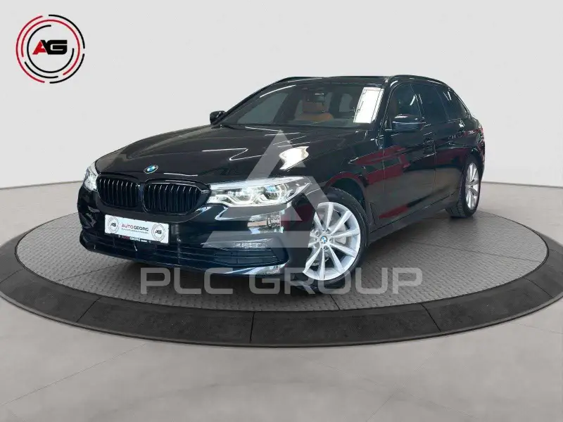 2019 BMW 520