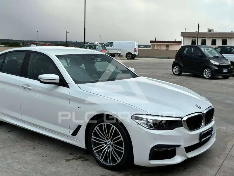 2019 BMW 520