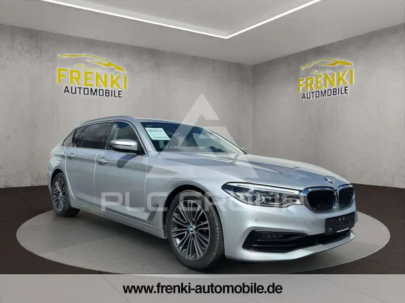 2019 BMW 520