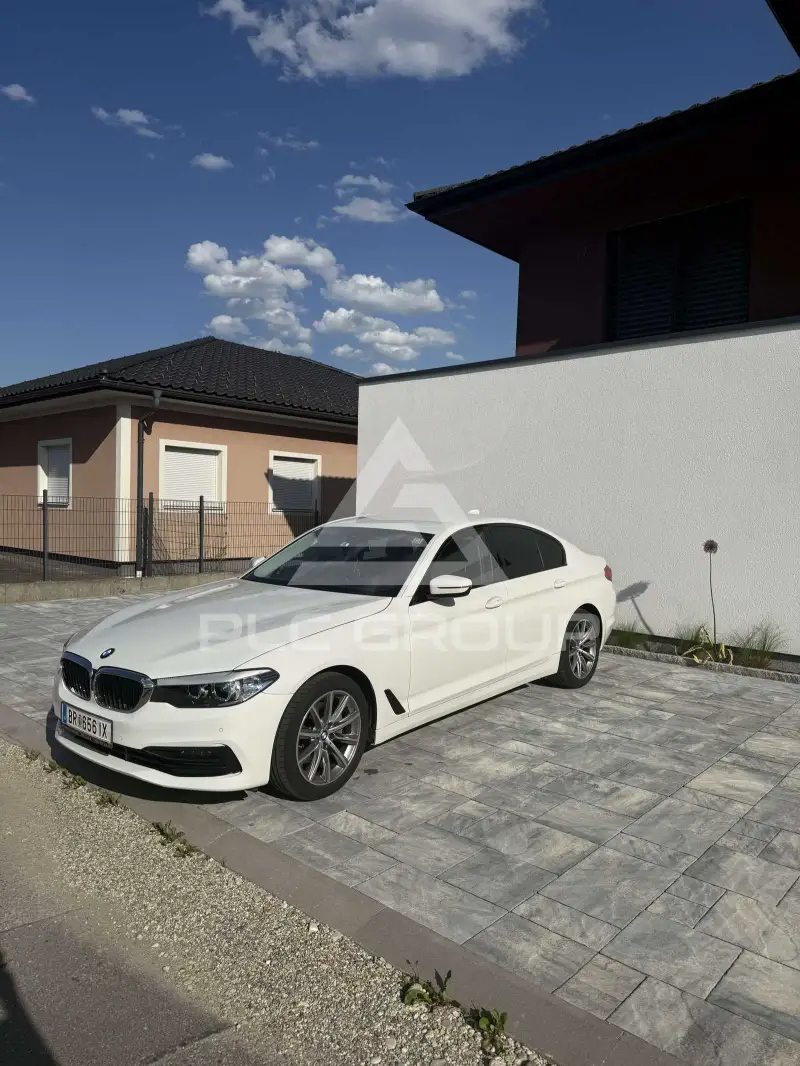 2019 BMW 520