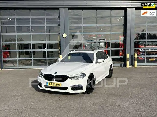 2019 BMW 520
