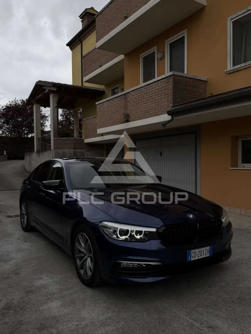 2019 BMW 520
