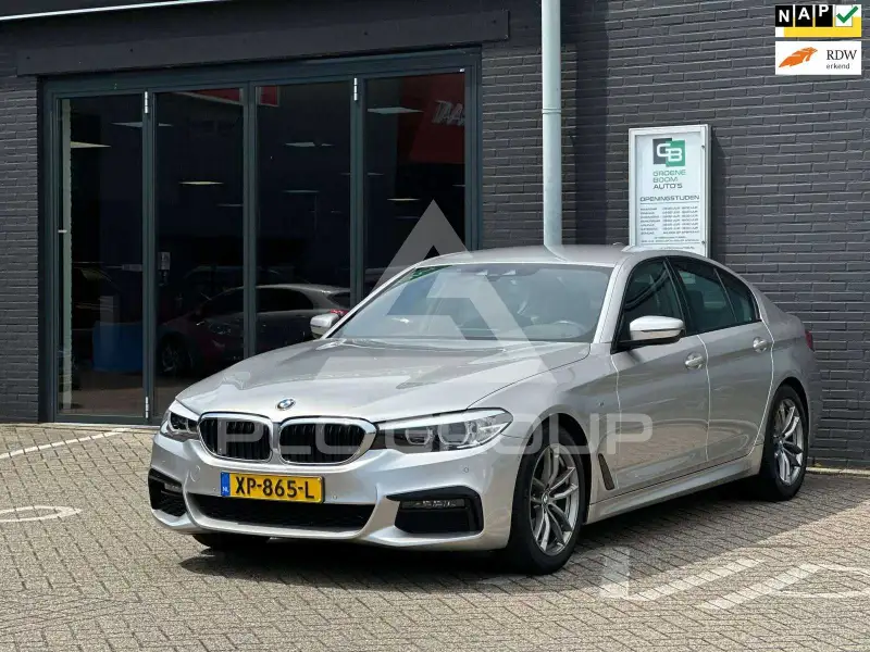 2019 BMW 520