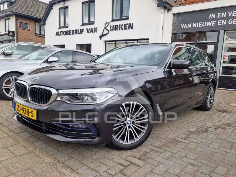 2019 BMW 520