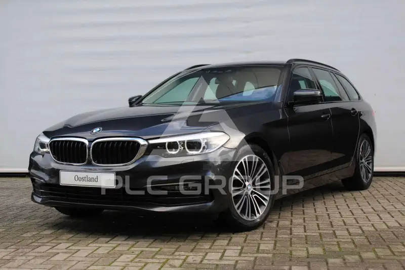 2019 BMW 520