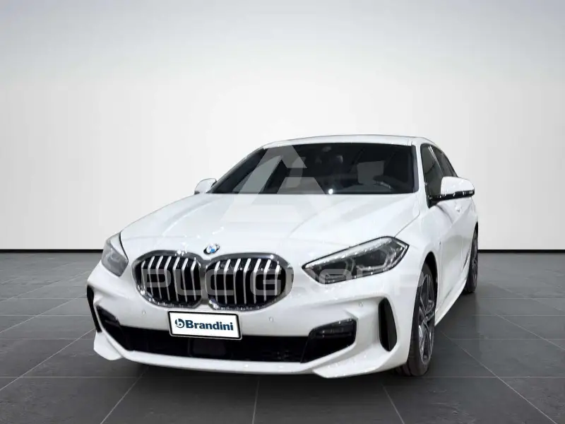 2019 BMW 116
