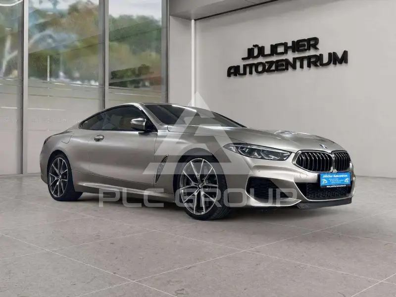 2019 BMW M8