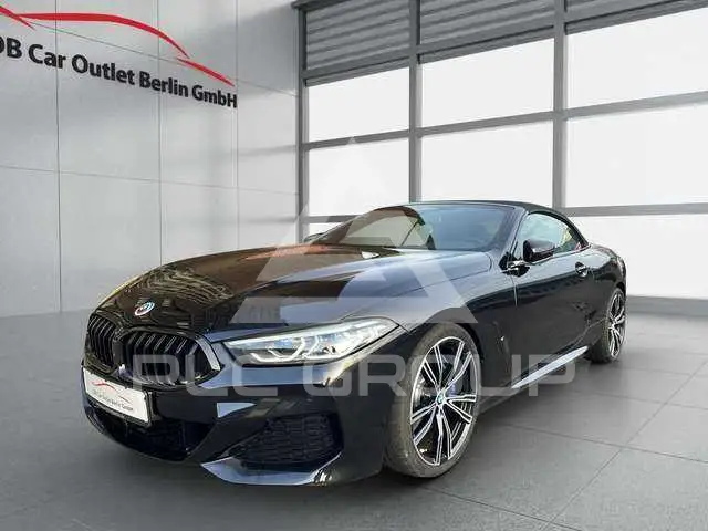 2019 BMW M8