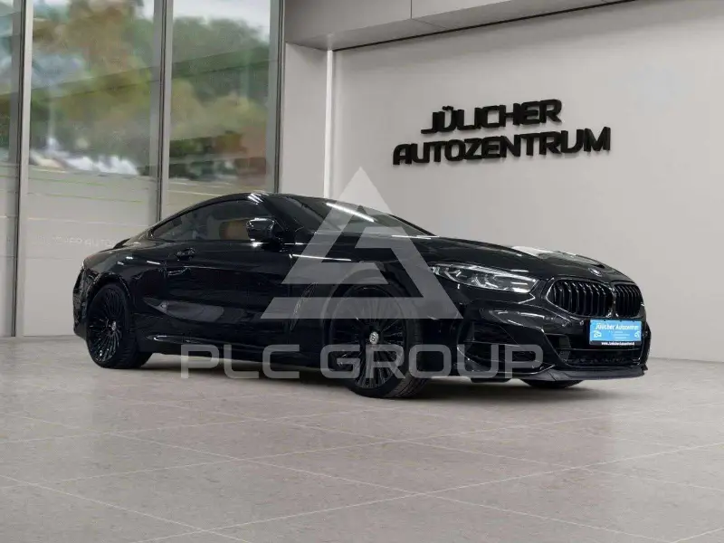 2019 BMW M8