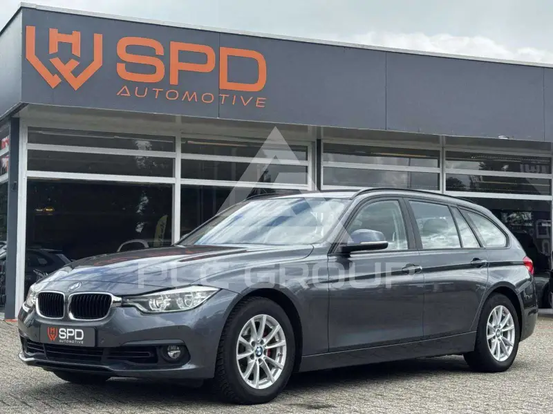 2019 BMW 318