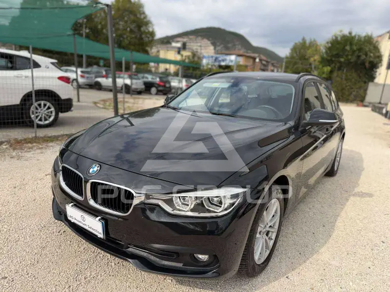 2019 BMW 318