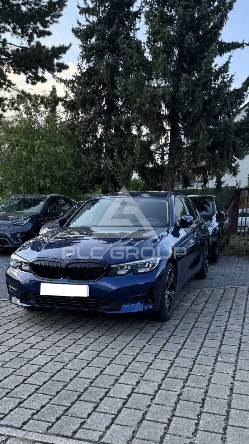 2019 BMW 318