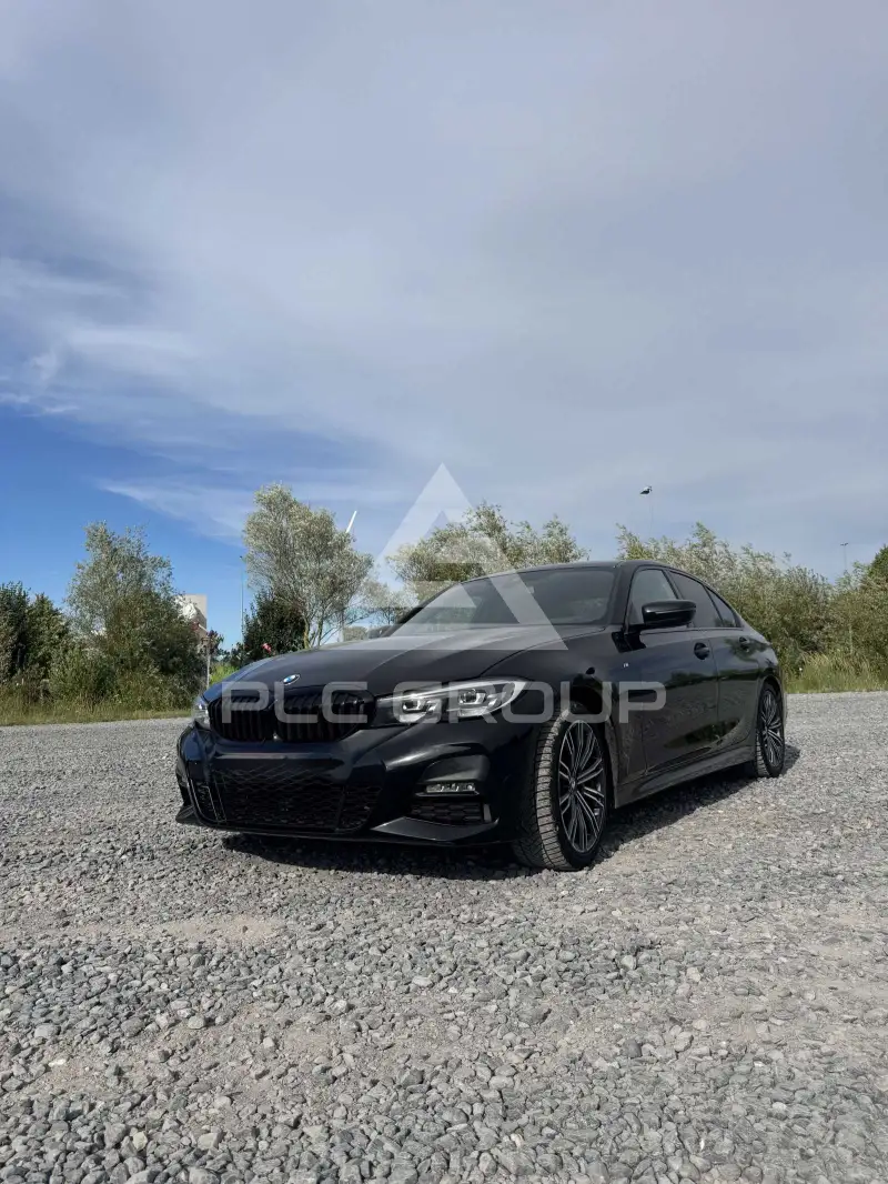 2019 BMW 318