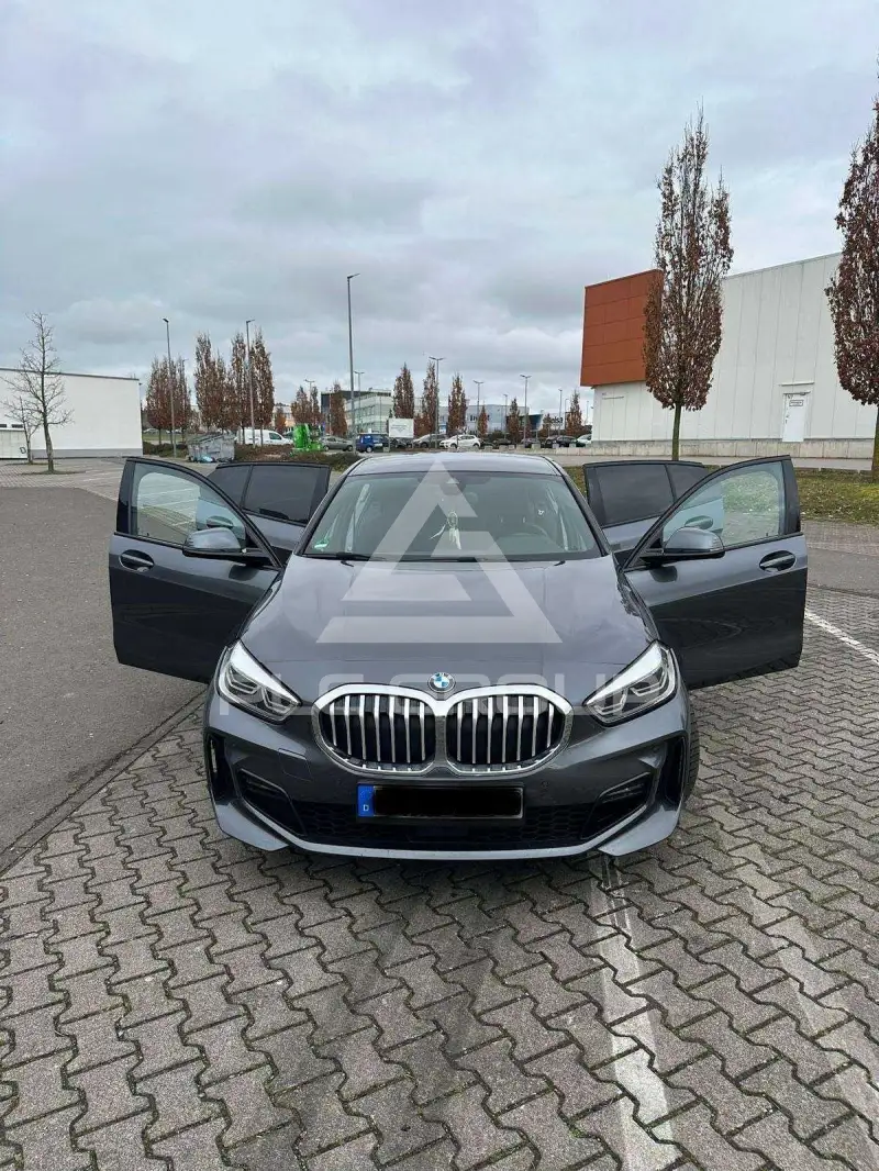 2019 BMW 118