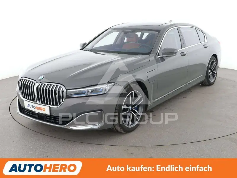 2019 BMW 745