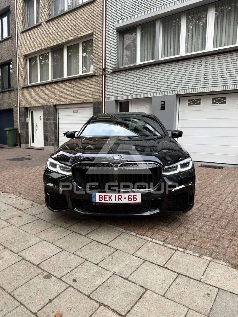 2019 BMW 745
