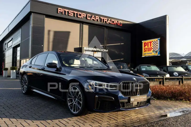 2019 BMW 745