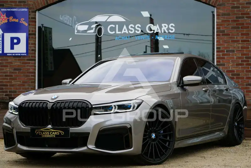 2019 BMW 745