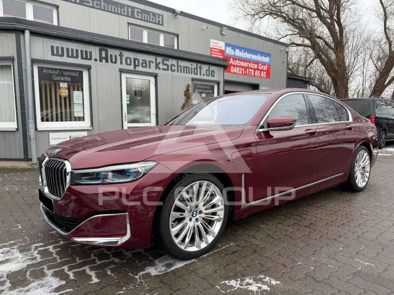 2019 BMW 745