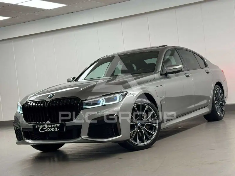 2019 BMW 745