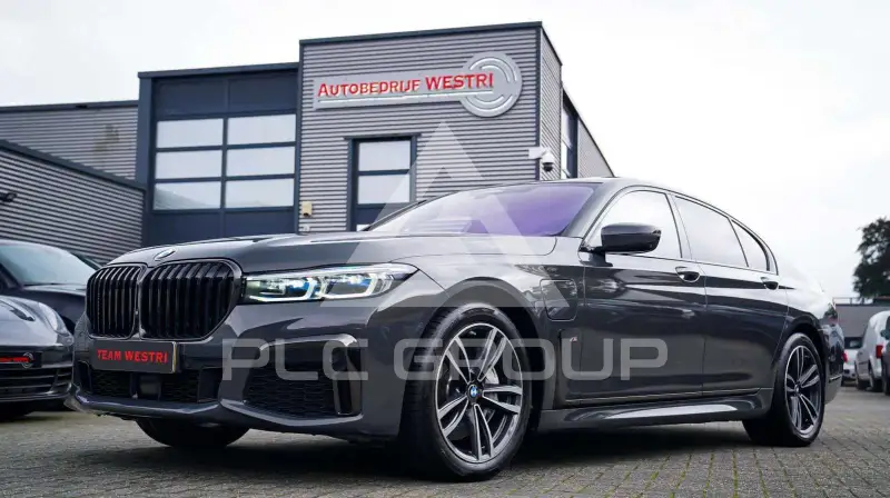 2019 BMW 745