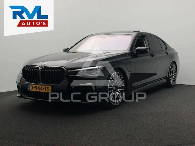 2019 BMW 745