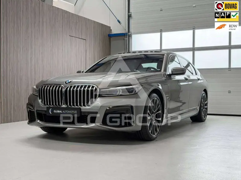2019 BMW 745
