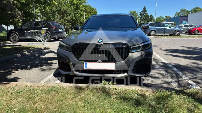 2019 BMW 745