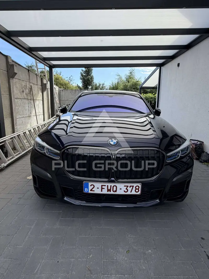 2019 BMW 745