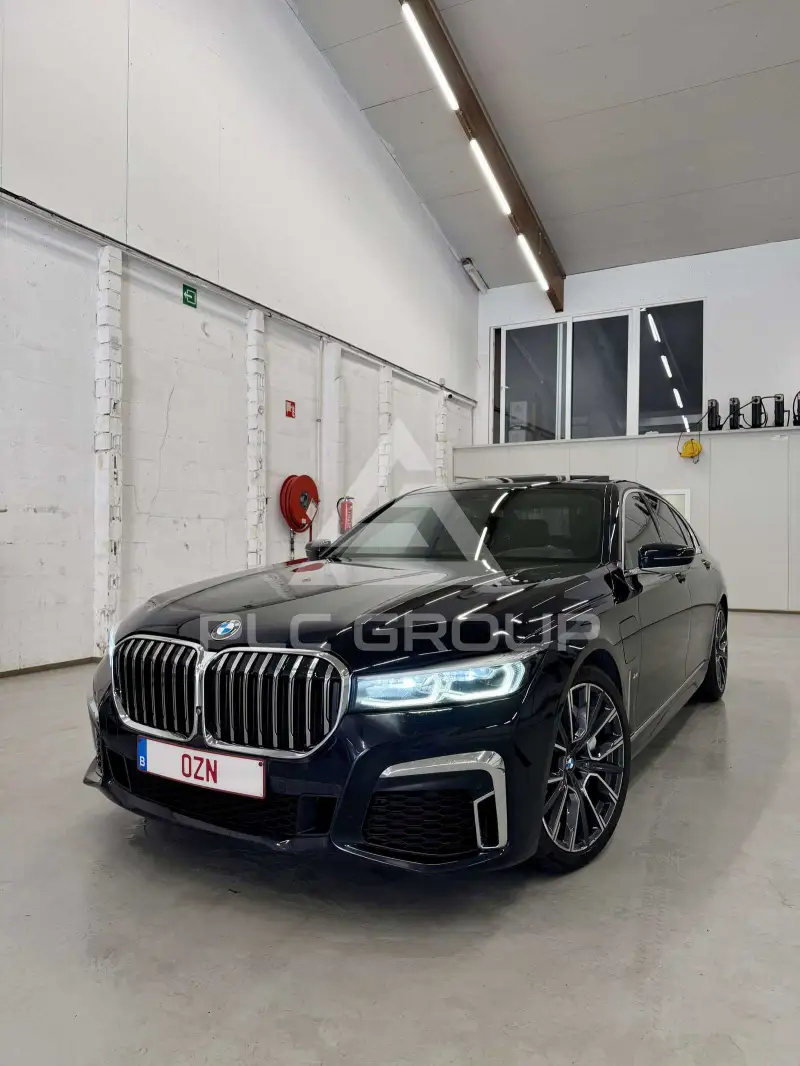 2019 BMW 745