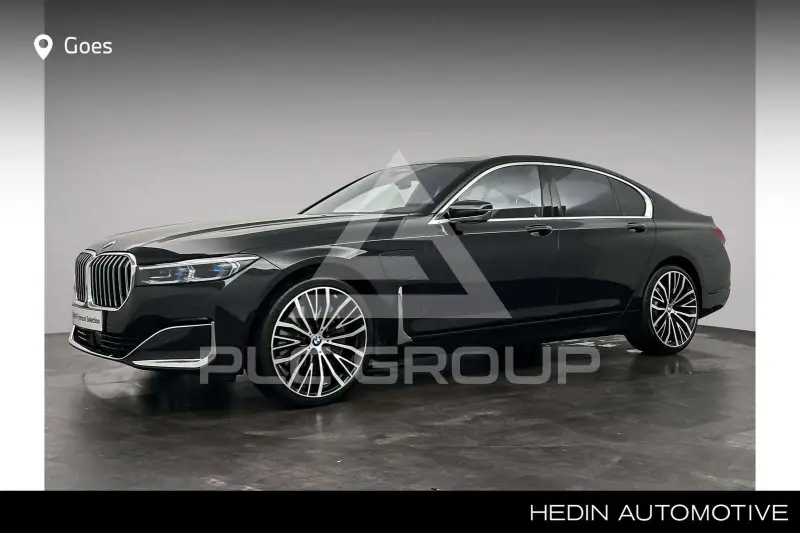 2019 BMW 745
