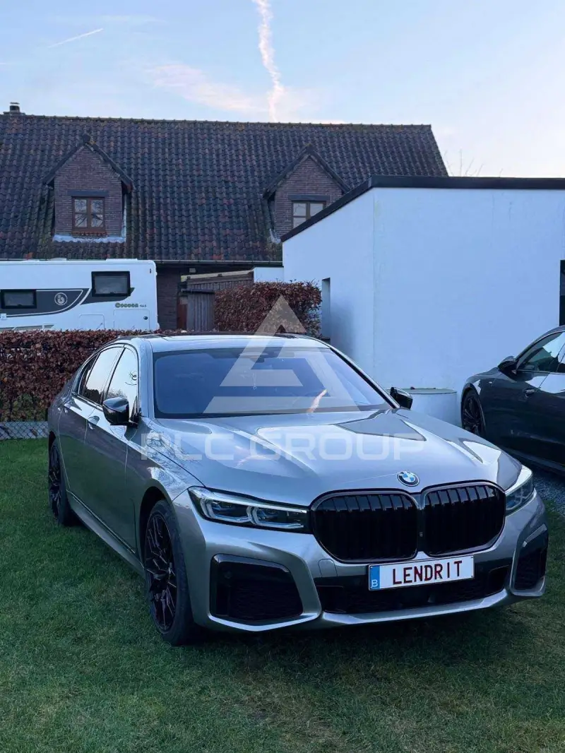 2019 BMW 745
