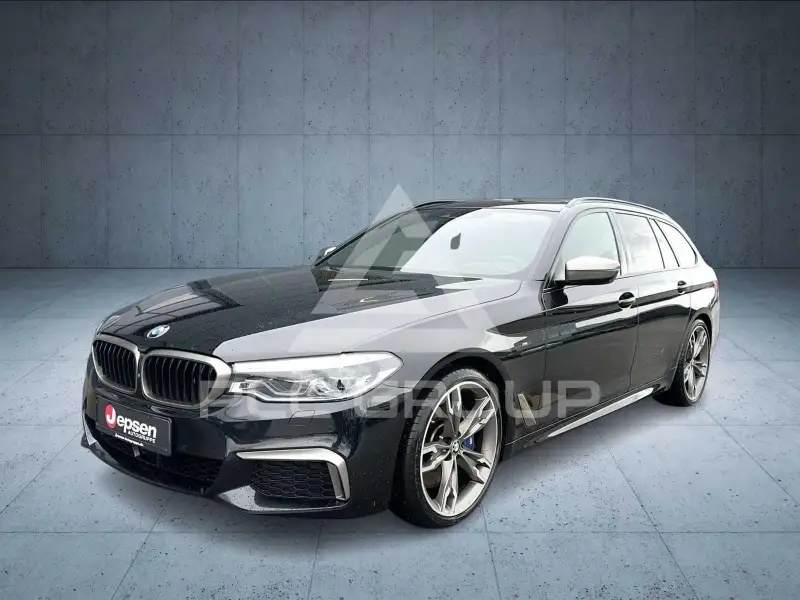 2019 BMW 550M