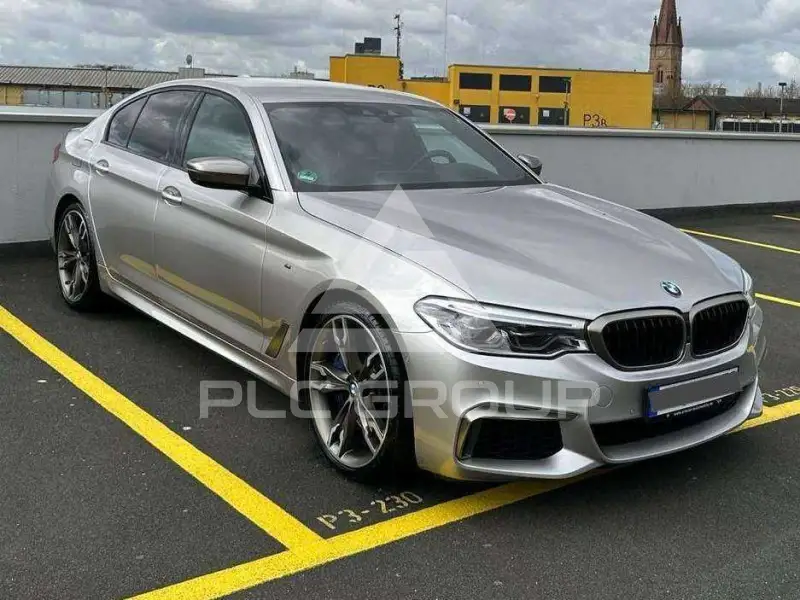 2019 BMW 550M