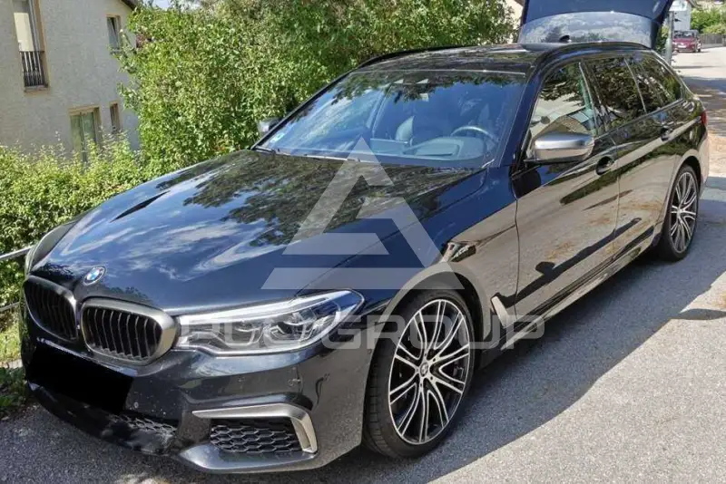 2019 BMW 550M