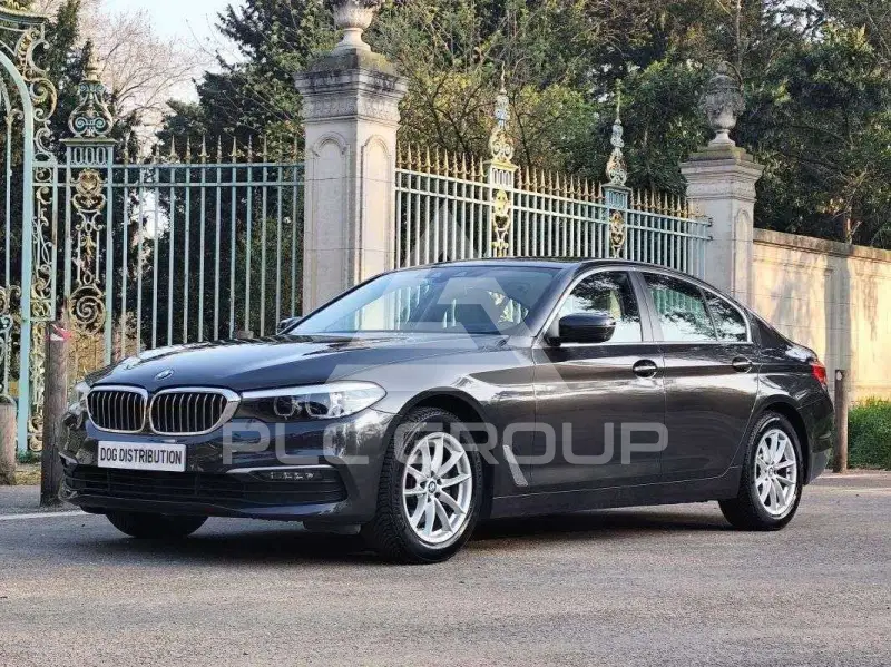 2019 BMW 518