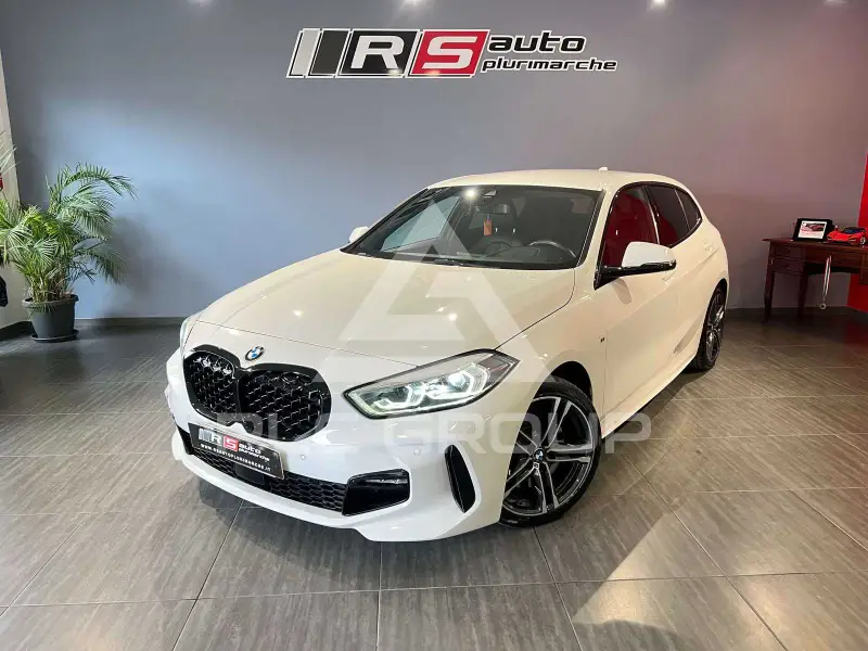2019 BMW 120