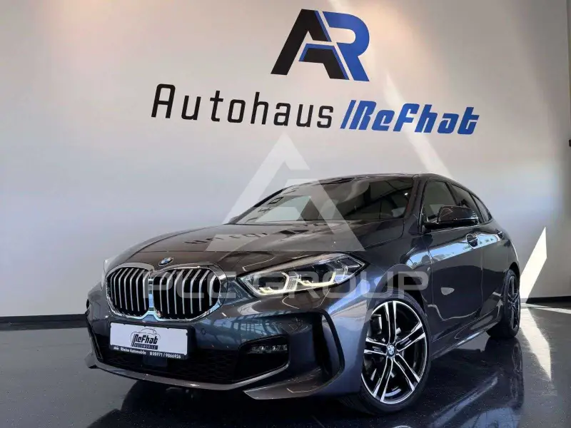 2019 BMW 120
