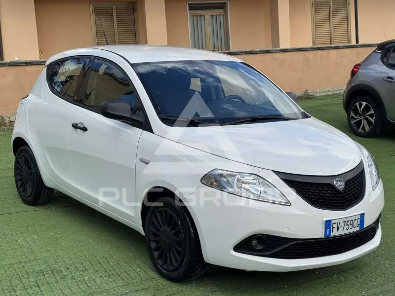 2019 Lancia YPSILON