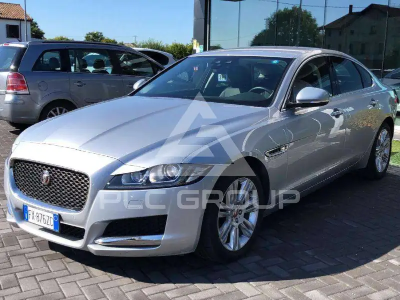 2019 Jaguar XF