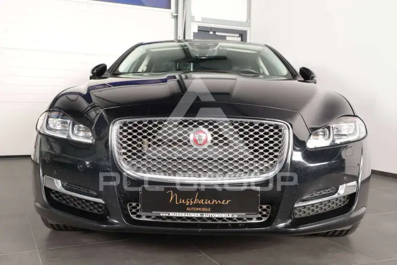 2019 Jaguar XJ