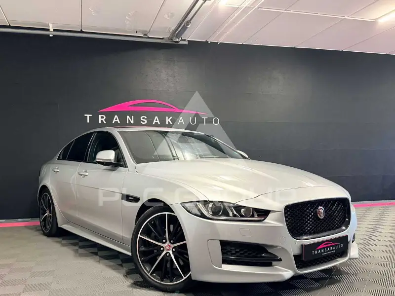 2019 Jaguar XE