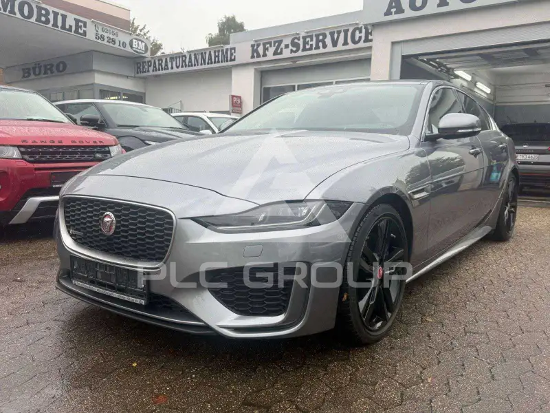 2019 Jaguar XE