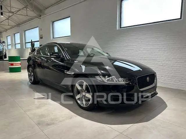 2019 Jaguar XE
