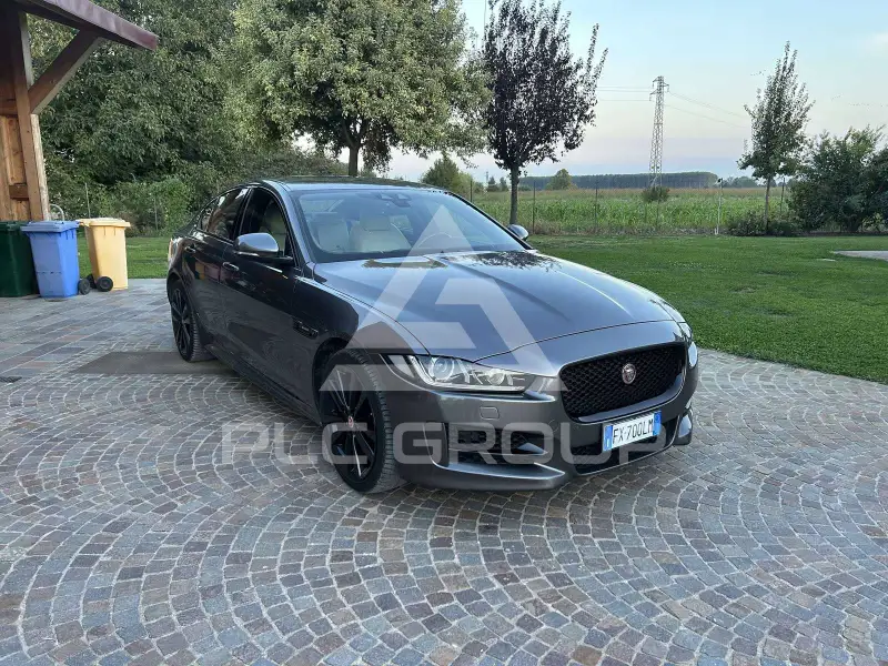 2019 Jaguar XE
