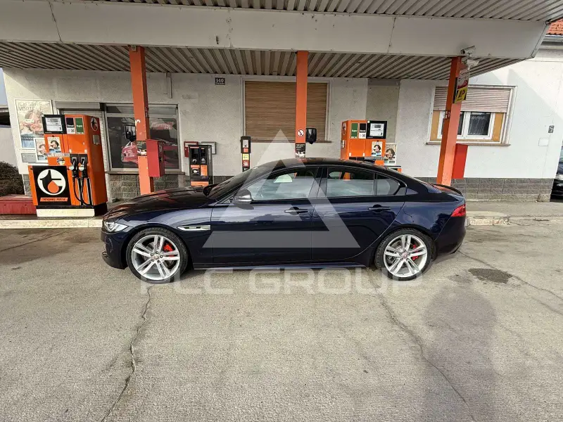 2019 Jaguar XE